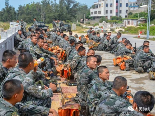 解放军海训都这样练了,实战化程度又提高