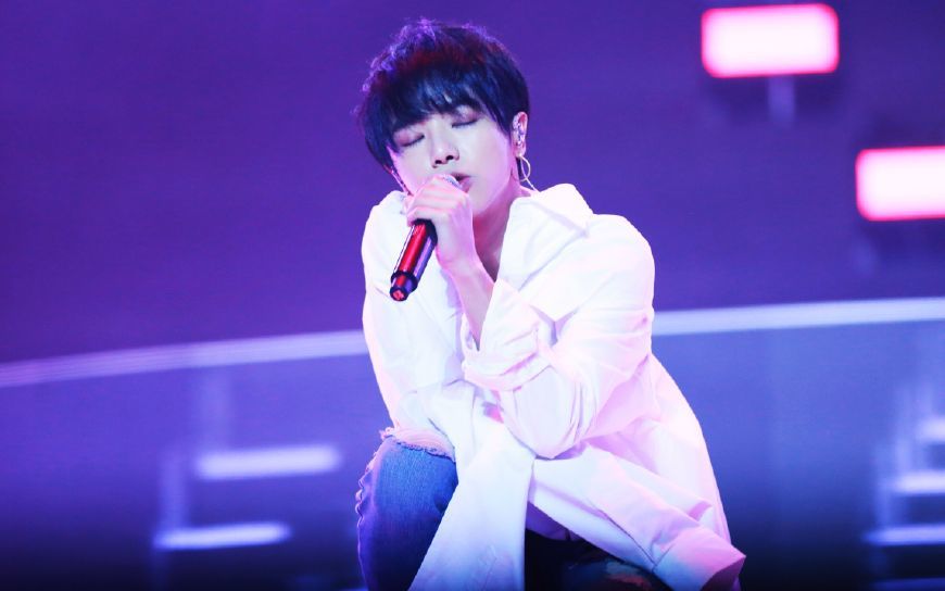 《明日之子》华晨宇现场要跳舞,李宇春表示很