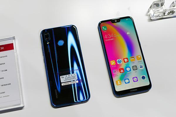 小米MIX 3拿下全球自拍排行第三名,同款CMO