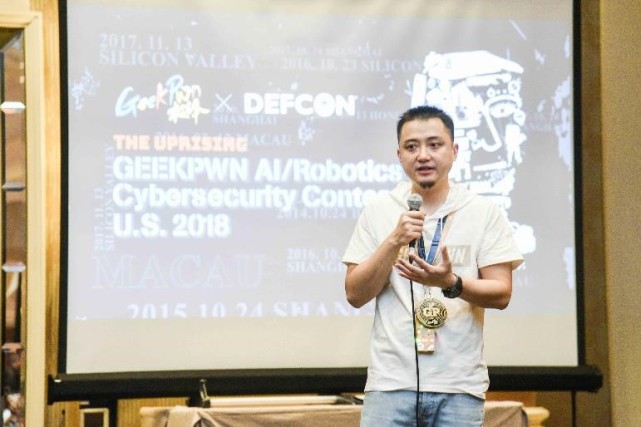 极棒首次亮相DEF CON 世界超脑黑客揭秘AI安