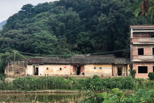 那些卖掉北上广房子,回老家当富翁的人,后悔了