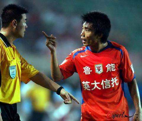 奥运已成过眼云烟!38岁郑智是国足不屈战士 他