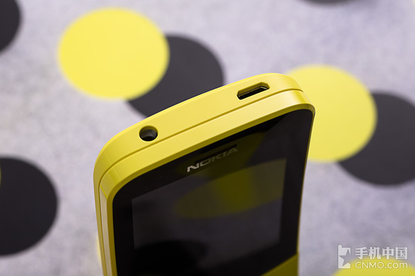 诺基亚8810 4G版评测:香蕉机买来不亏