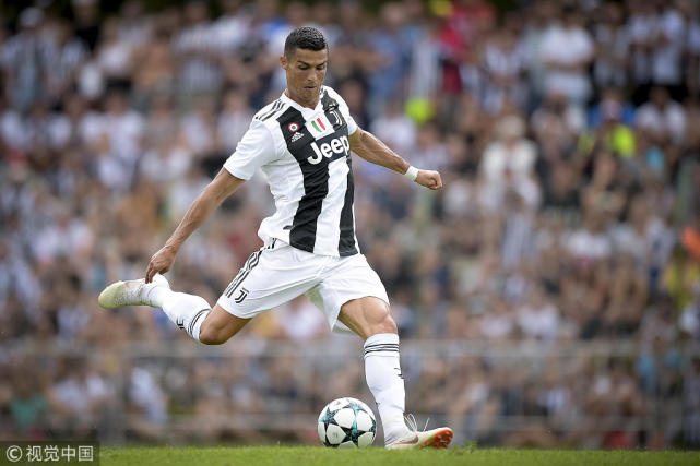 C罗首秀征服意媒:他让尤文变史上最强球队 欧