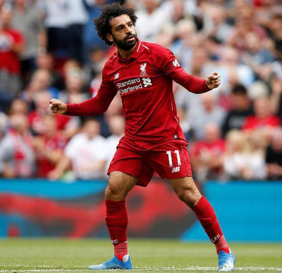 萨拉赫开车玩手机被抓现行 或被扣3分罚款100