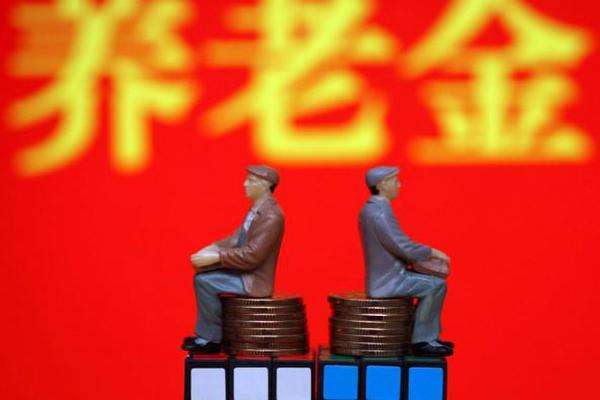 人口老龄化下养老保险_人口老龄化图片