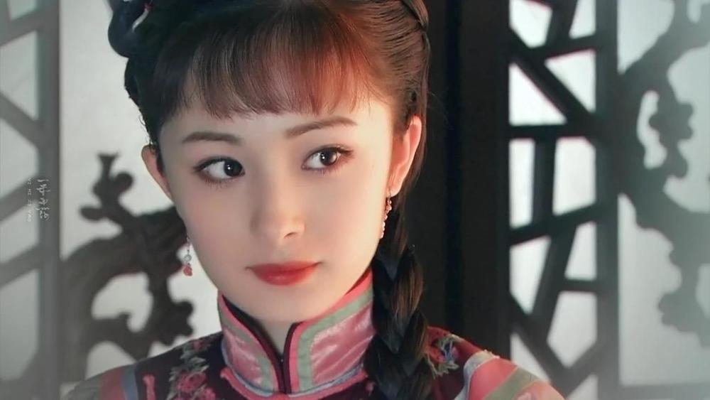 秦岚的富察皇后就够美了，可杨幂的少女版富察皇后更是让人惊艳