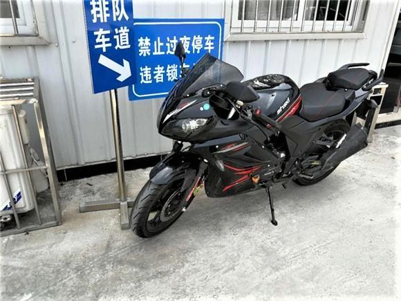 90后小伙网购摩托车 上户才晓得是违规品