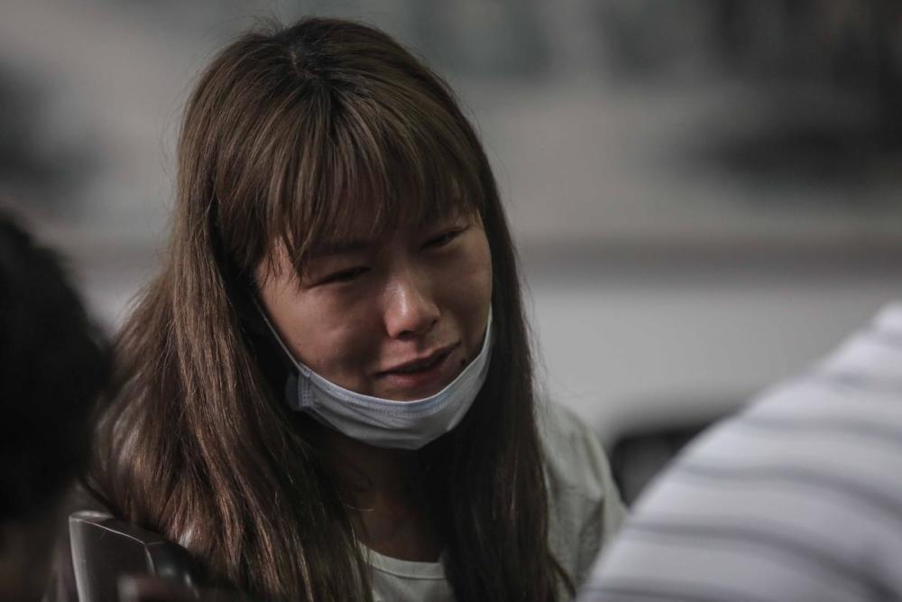 遇难乘客母亲:爸妈孩子没了