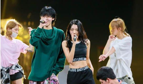 《明日之子2》邓典搭档李紫婷,二人气场十足炸