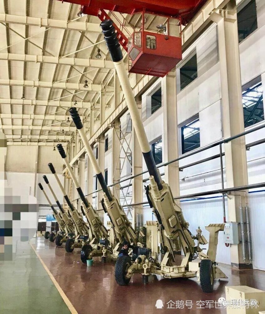 这就是中国具有世界顶尖水平的ah4超轻型155毫米榴弹炮!