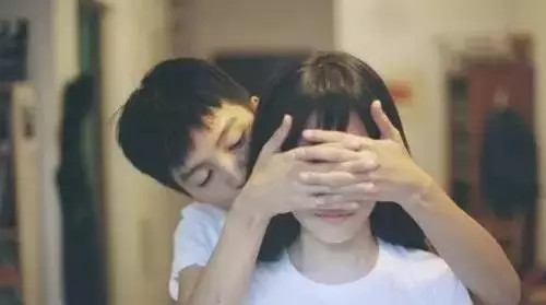 老婆和妈谁重要?一男人给出惊世答案.