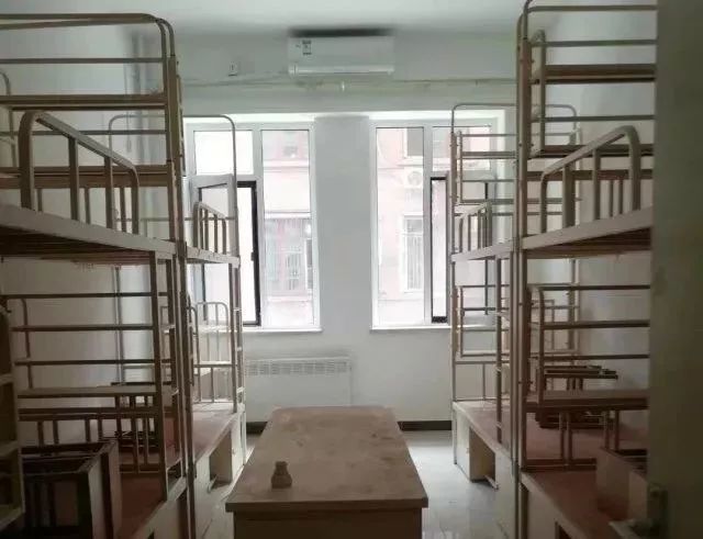 北京高校宿舍大pk,哪个大学宿舍比较"好睡"?