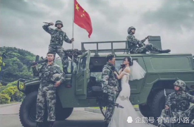 军人婚纱照图片_军人婚纱照图片大全(2)