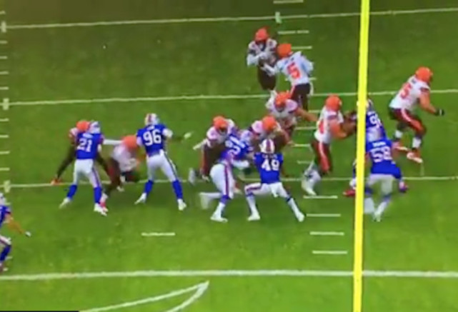 凶狠阻挡差点废掉对手 面对批评兰德里不以为