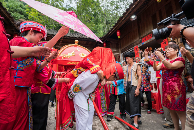 土家族的婚礼如此浪漫,谁还敢说"土"?