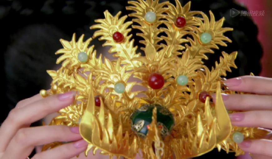 扒一扒《凤凰牡丹》的钗环首饰:皇后凤冠华丽程度堪比《卫子夫》