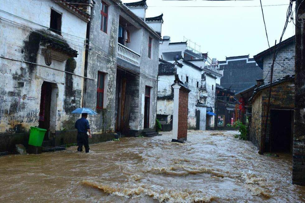 组图：江西婺源降暴雨 众多明清古村被淹