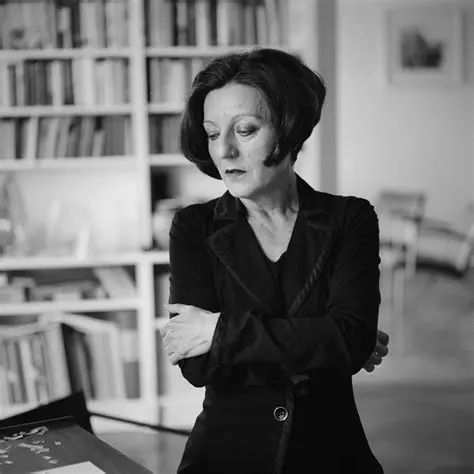 赫塔·米勒:母语作为头颅携带的故乡能弥补一