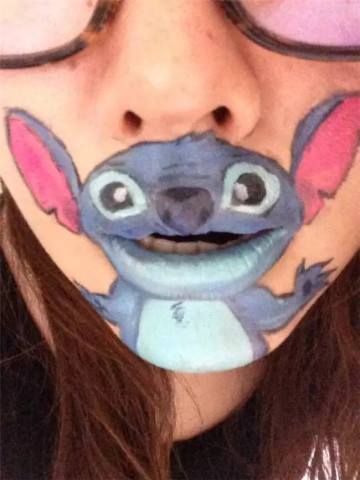 <em>妹纸玩卡通 唇艺</em>画 ,逗B又可爱!_订阅_腾讯网