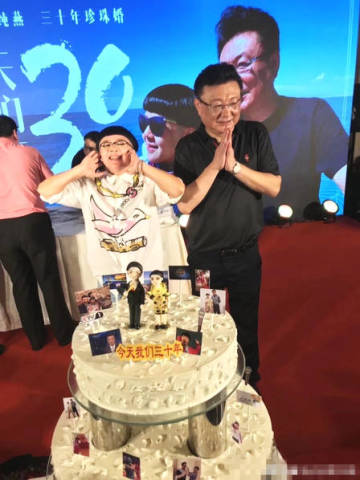 原来“金龟子”年轻时这么漂亮，难怪当年王宁不顾老师阻挠坚持跟她一起