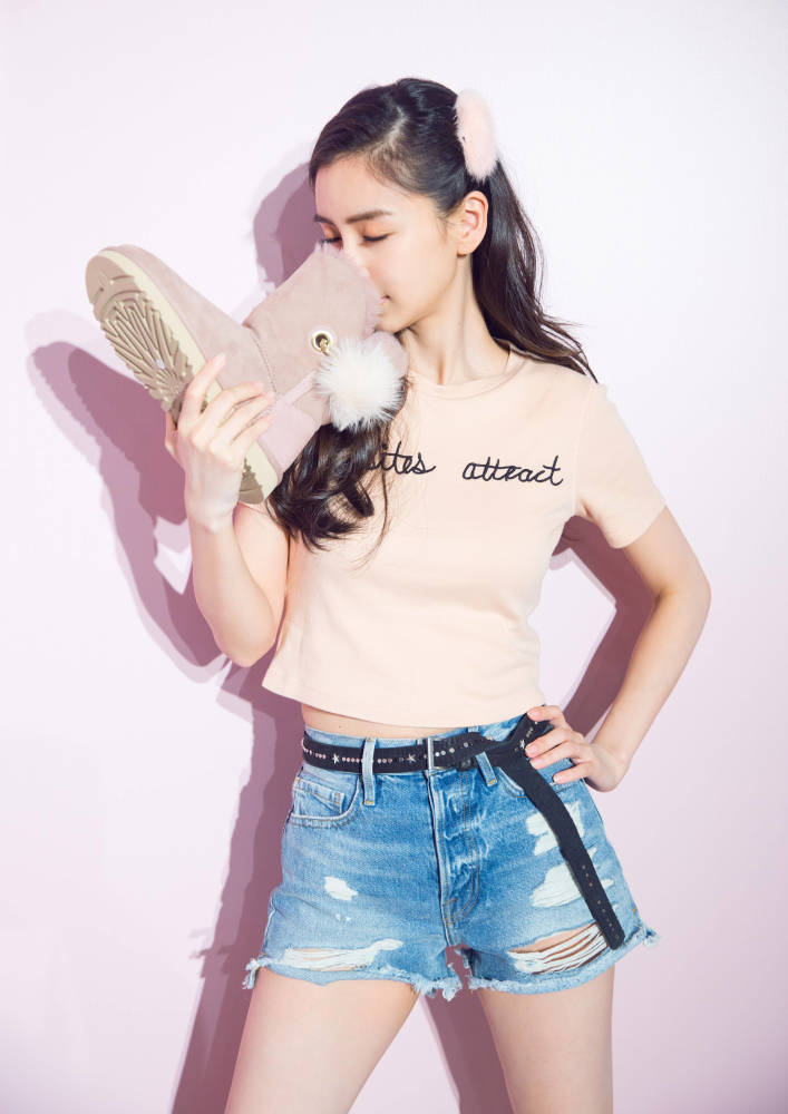 超越Baby闻鞋,张天爱这组运动大片堪称年度笑