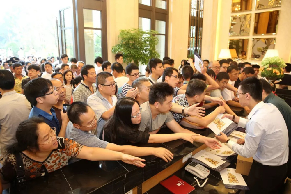 谷雨丨杭州现中介倒闭潮 有人买完就后悔,有人