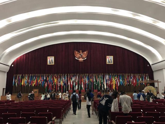 见证国足U23三连胜的万隆什么样?