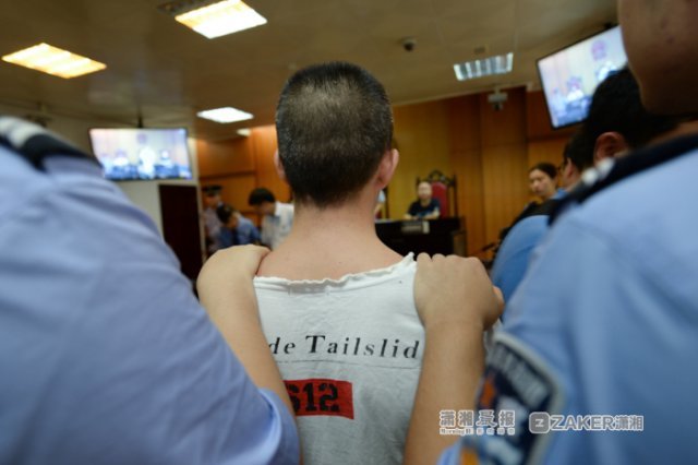 长沙一女大学生遭遇套路贷 借9千要还14万