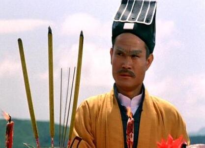 九叔林正英,到底是茅山道士做的演员还是由演员演的道士呢?