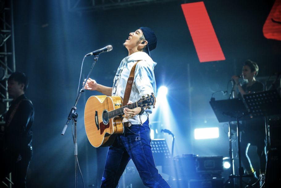 郝云《望京》：不能归类，因为他依旧“很郝云”