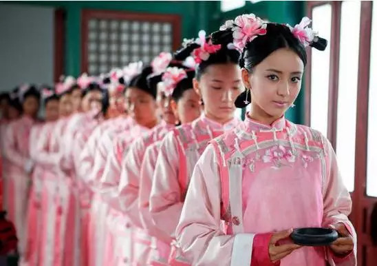 拥有11个<em>皇后</em>的<em>好色</em>皇帝风流夜生活_订阅_腾