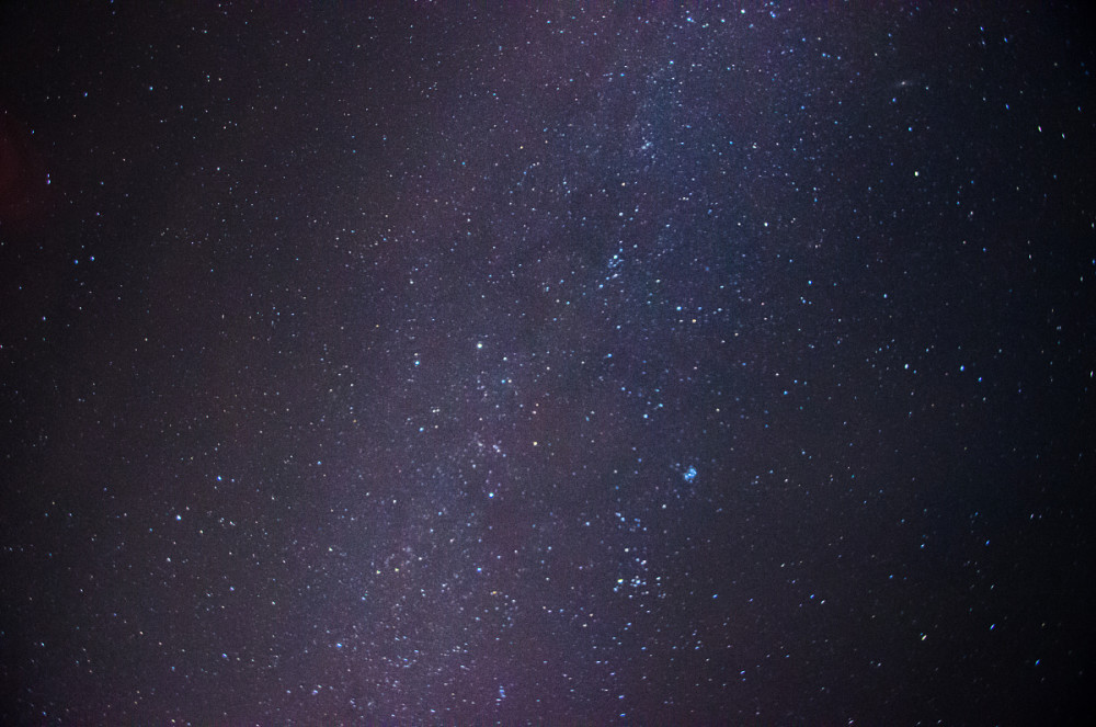 炫彩异常的星空背景图壁纸