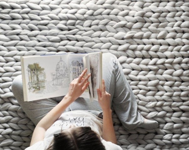 <em>妹子</em>用<em>擀</em>面杖和绳子织围巾,效果太惊艳了_订阅