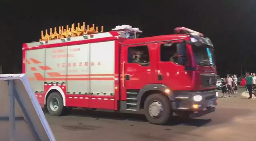 山东寿光洪灾后再发紧急泄洪通知 多地消防官