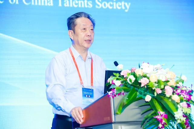 为新时代汽车人才发展把脉:中国汽车人才高峰