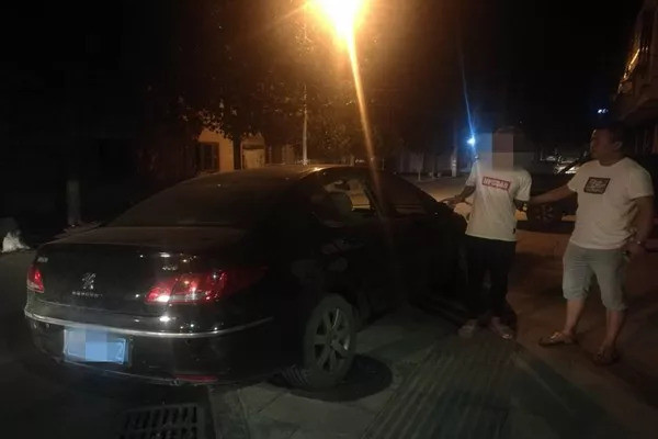 邵阳新邵警方破获系列破车窗盗窃财物案 11人