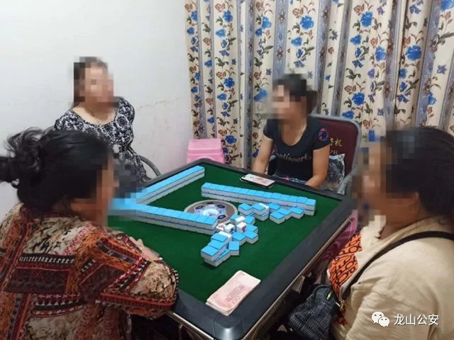 湘西五人打200元转转麻将赌博 被警方查处
