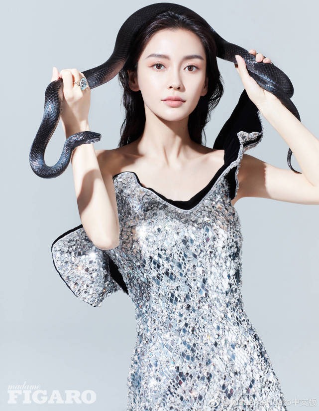 一线|Baby与蛇共舞幕后揭秘:真蛇!小动物难控制