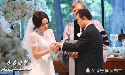 刘晓庆与大13岁老公结婚五年恩爱如初