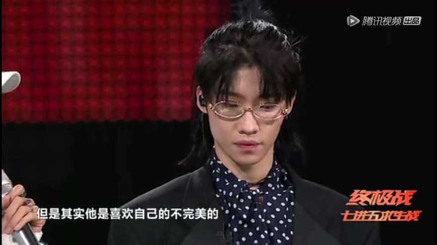 斯外戈在《明日之子》夸奖邓典?华晨宇听后立