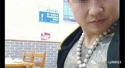 纪念昆山龙哥,骑车男砍死宝马男的强弱逆转