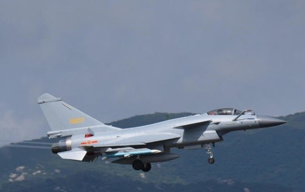 谁说歼10B只能制空?这天曝光超强多用途战力