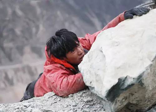 5位81岁老人告诉你:人,应该这样活