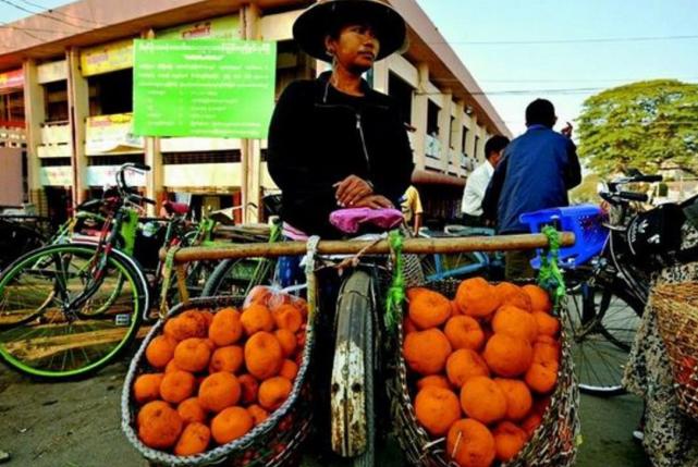 缅甸翡翠手镯_缅甸人均工资(2)