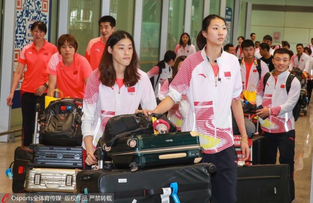 特评:女排世界性大赛收视屡创新高 为何排超联