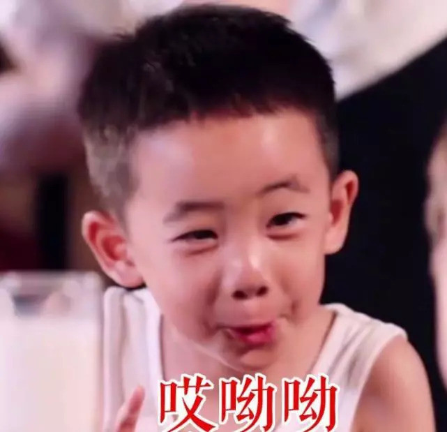 陈小春关注邓伦高仿号不自知,还隔三差五给他