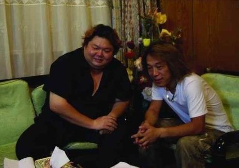 他是黄渤的好兄弟，黑料不断娇妻仍不离不弃，却因嗜酒猝然离世