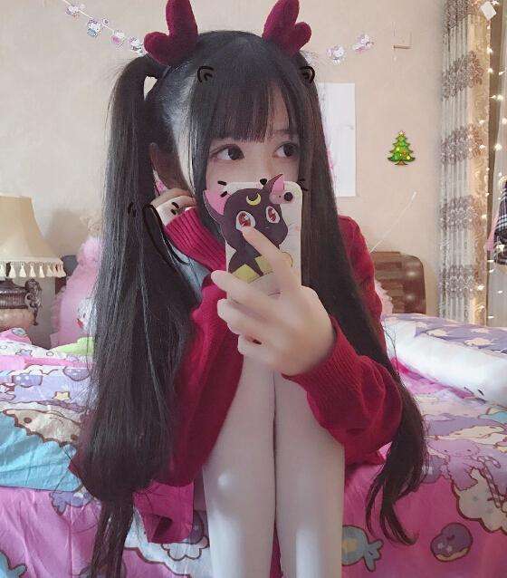 斗鱼萝莉赛高为什么从来都是露侧脸,或者遮住正脸?看