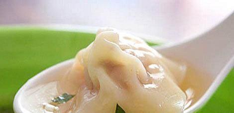 最简单馄饨包法,怎么煮也不散,秘诀就在这里,厨